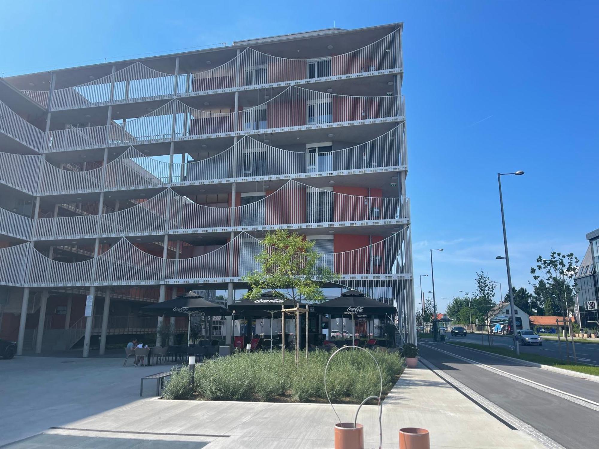 100 Qm Penthouse, Self-Check-In, 2 Parkplaetze Διαμέρισμα Γκρατς Εξωτερικό φωτογραφία