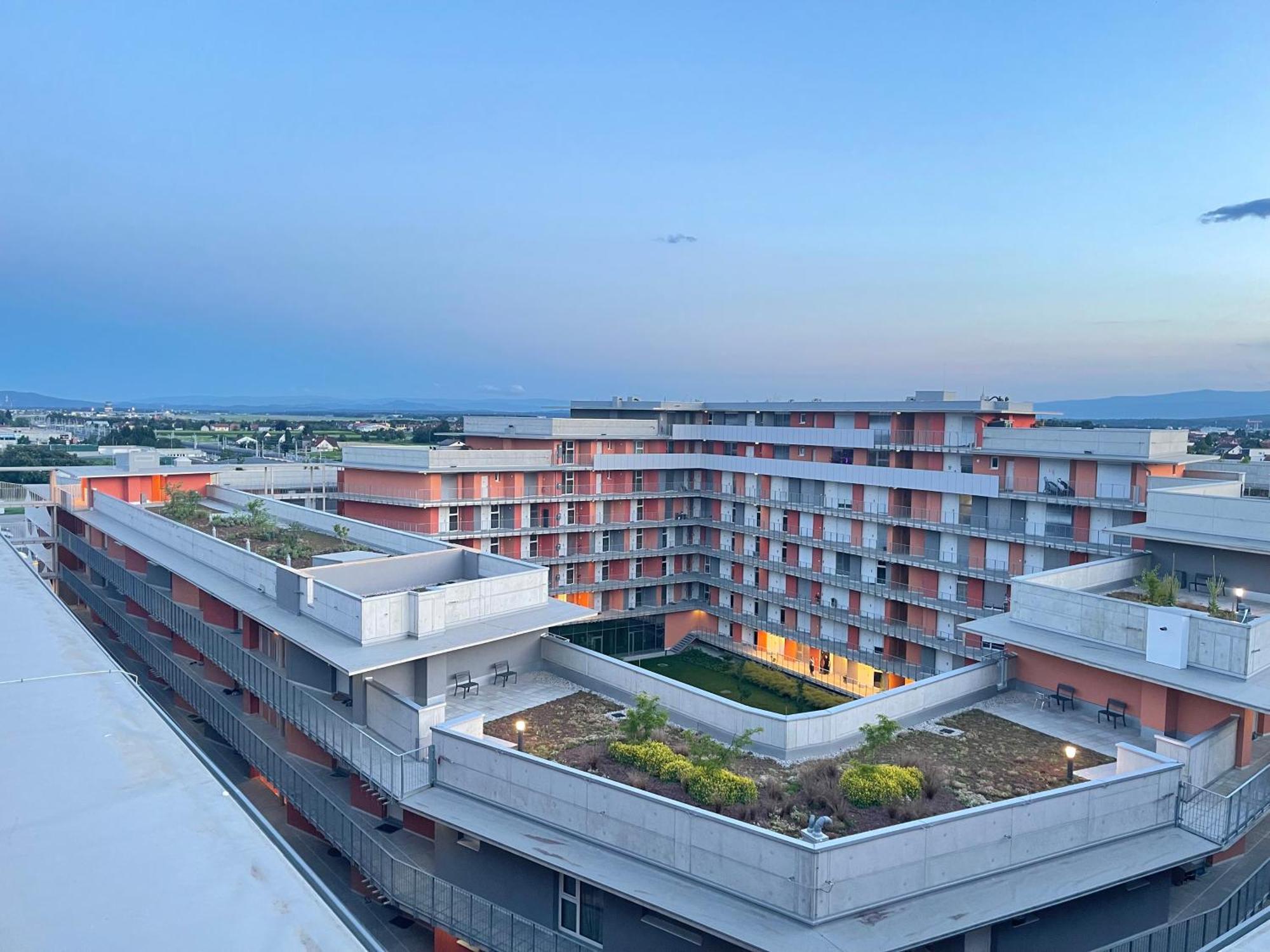100 Qm Penthouse, Self-Check-In, 2 Parkplaetze Διαμέρισμα Γκρατς Εξωτερικό φωτογραφία